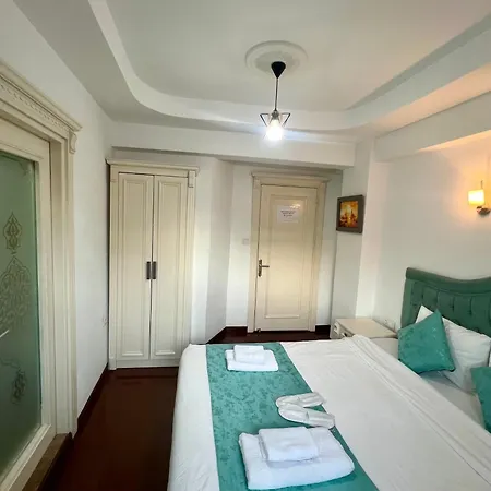 Отель La Maison *