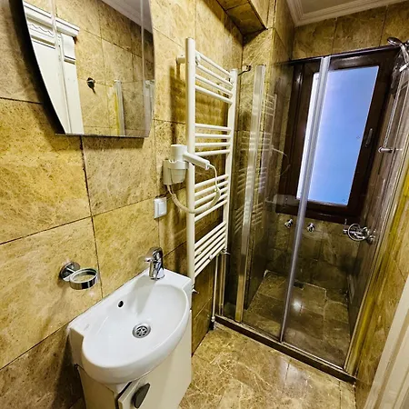 La Maıson Family Hotel