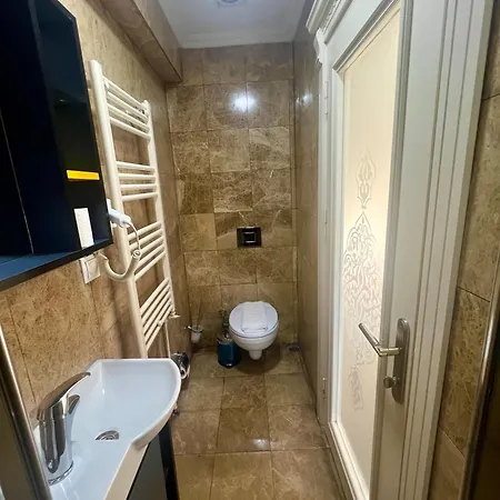 Hotel La Maıson Family *